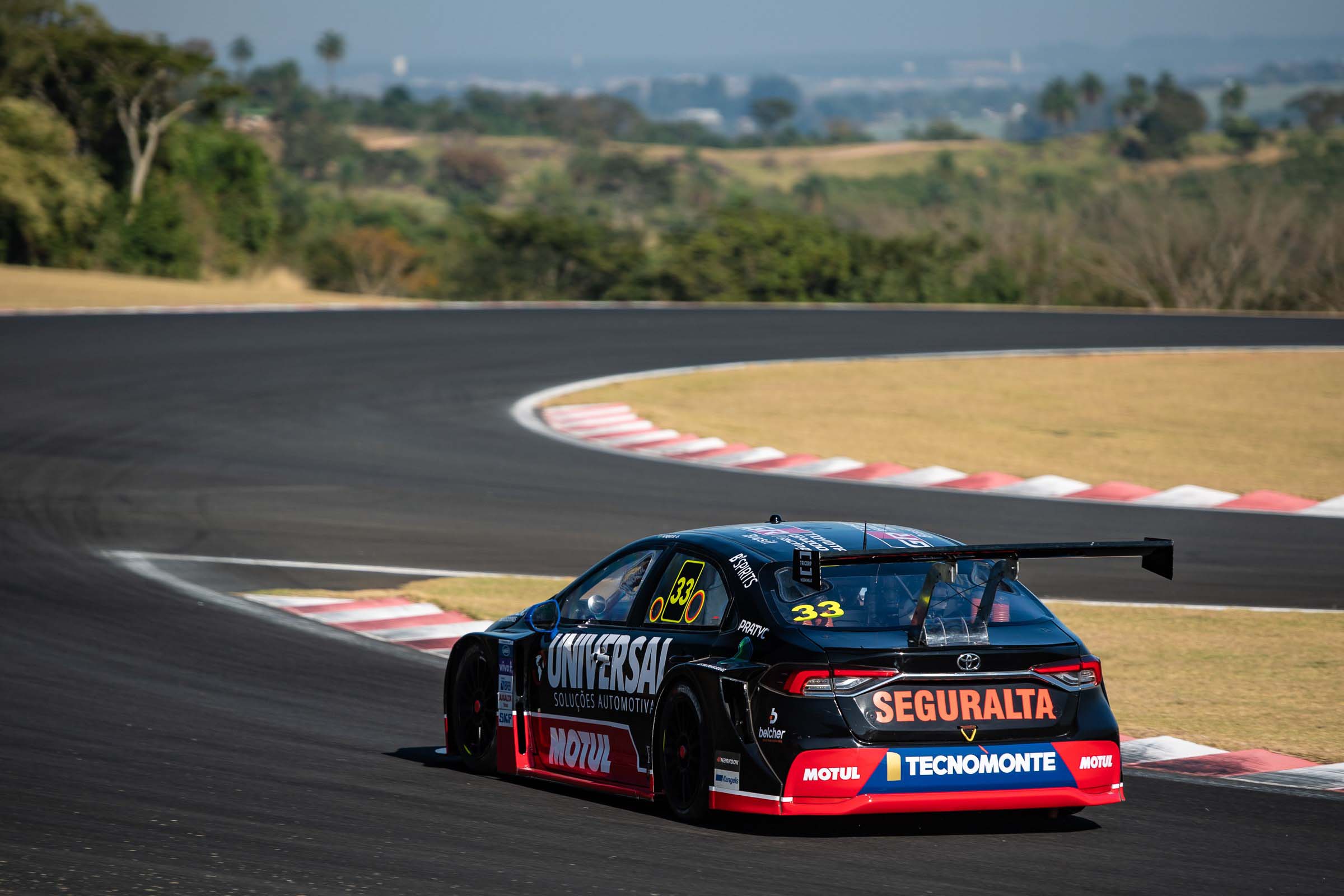 Stock Car: Piquet Jr conquista top-5 com a Universal em Tarumã